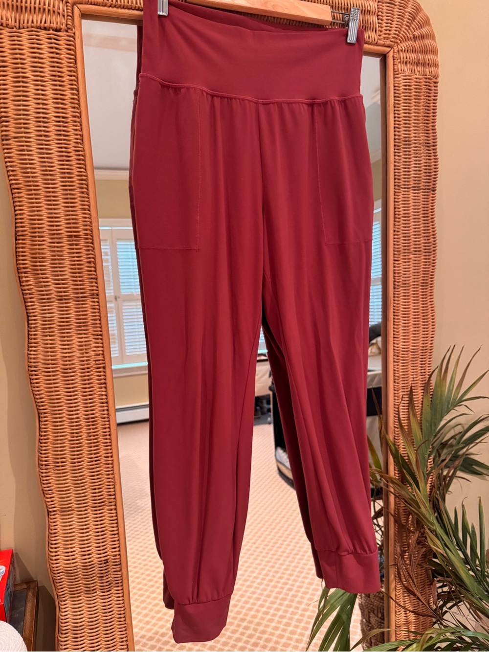 Athleta Salutation Jogger Pants